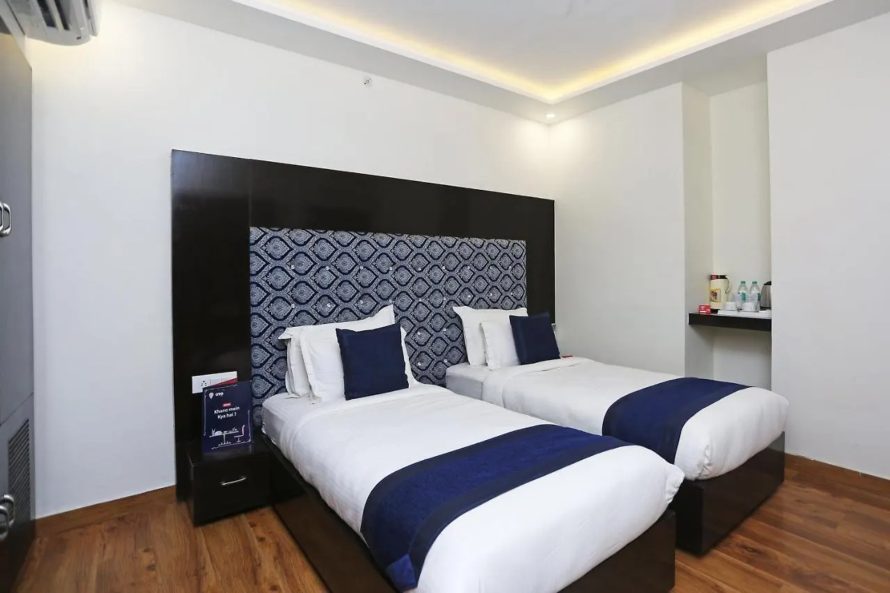Hotel Pearl Blue Agra  3*, Agra (Uttar Pradesh)